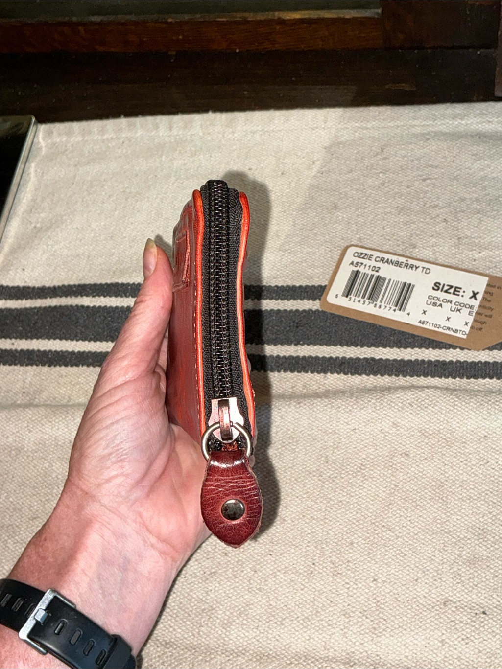Nwt Bed Stu Leather Ozzie Zip Around Wallet Cranberry Red Retail $120 — image 8 of 8